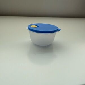 Tupperware Miniature Microwave Vent Bowl keychain/ornamnet